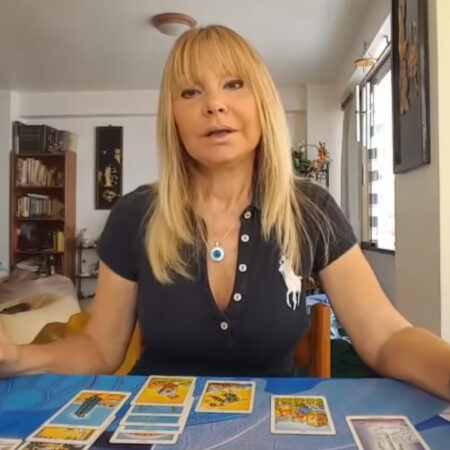 Laura Las Señales Q Tal